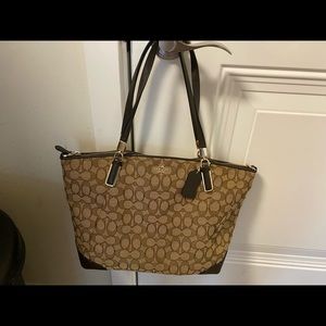 Tan/brown Coach tote bag